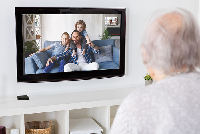 ONSCREEN SilverSCREEN Features Simplify TV Video Calls for Seniors